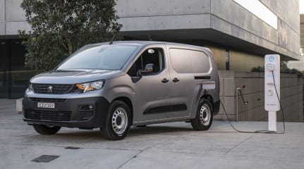 Peugeot e-Partner 2023 review